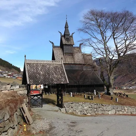 Vangsnes - Charming With Fjord View Διαμέρισμα *