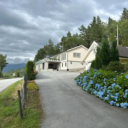 Vangsnes - Charming With Fjord View